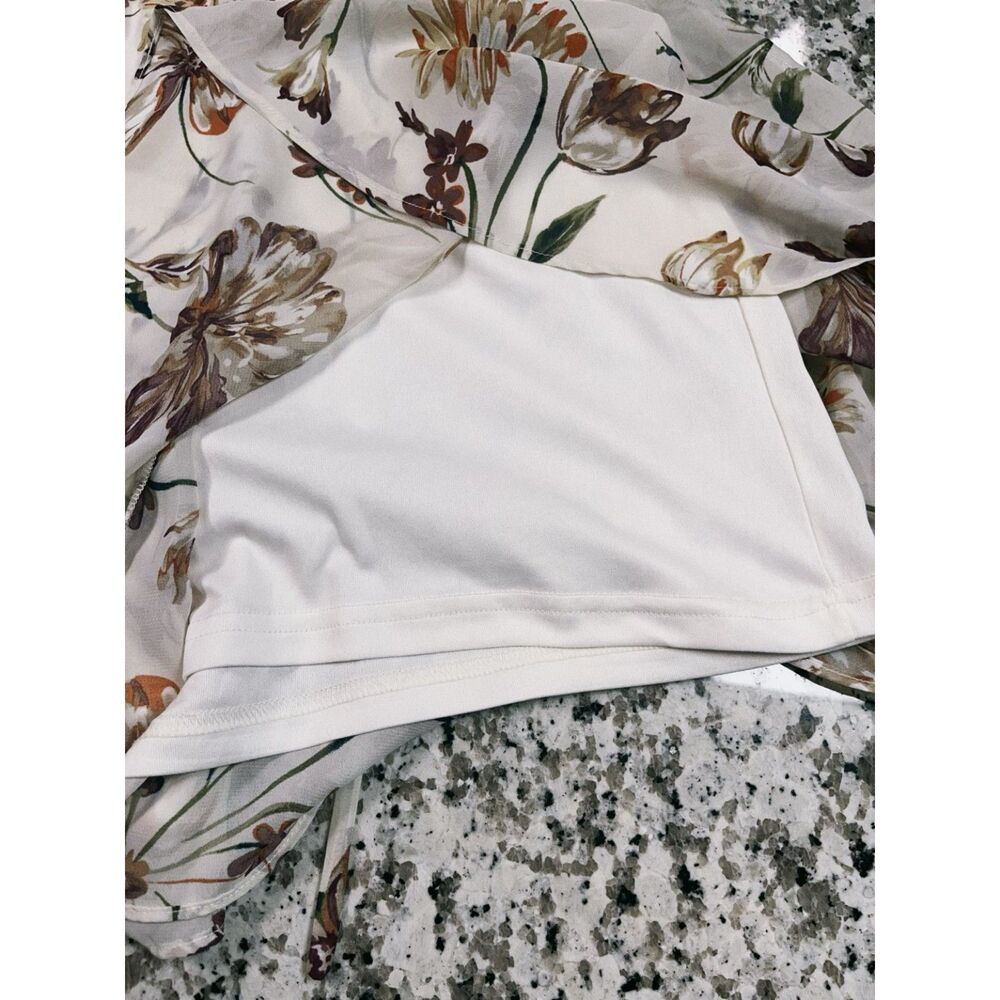 Womens Lulus Floral Romper Dress Small Cream Brown V Neck Flutter Sleeve Lined - Picture 7 of 10